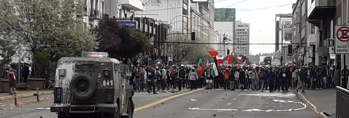 AUDIO | Cerro a la Izquierda: Espejismo y no oasis, análisis del pueblo chileno en la calle