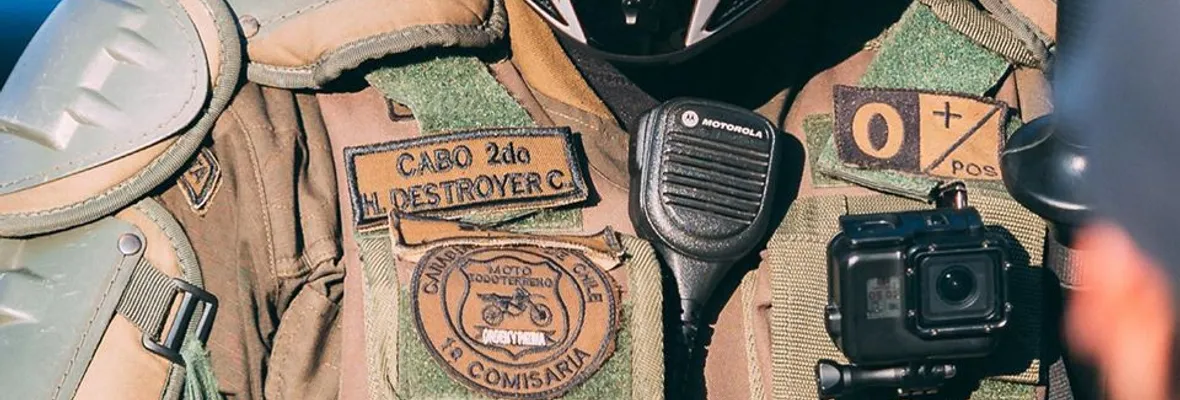 ¿Qué esconden?: Carabineros recurrió al TC para evitar entrega de registros de cámaras corporales utilizadas en el Estallido Social