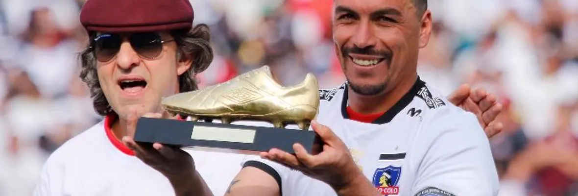 Esteban Paredes rechaza reanudar el campeonato: “El Gobierno y la ANFP quieren retomar el fútbol para calmar a la gente”