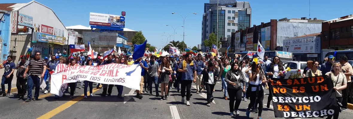Resistiendo desmedido accionar policial continúan las movilizaciones estudiantiles y de trabajadores