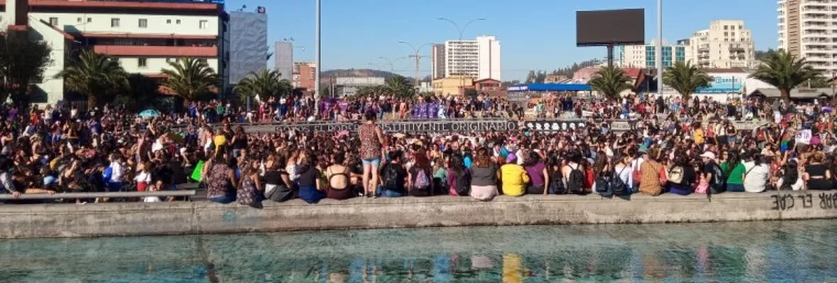 Histórica y multitudinaria marcha de mujeres recorrió Concepción