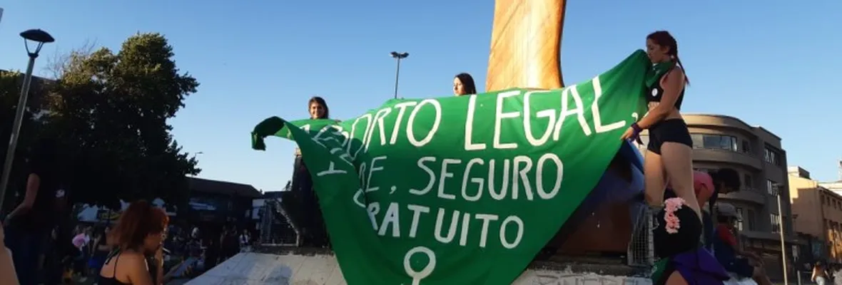 Despenalización del aborto y luchas feministas: El desborde de la institucionalidad patriarcal