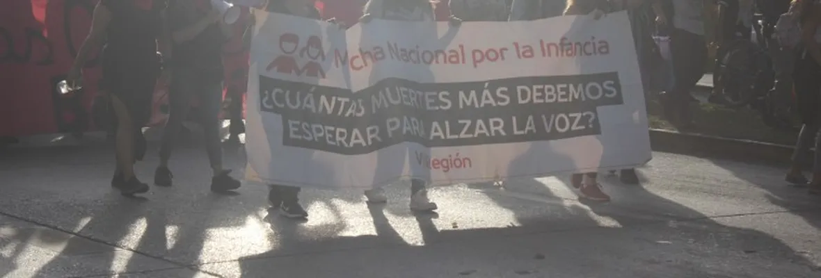Marcha No Más SENAME fue reprimida con un herido a bala y encerronas de Carabineros en Plaza Perú y U. de Concepción