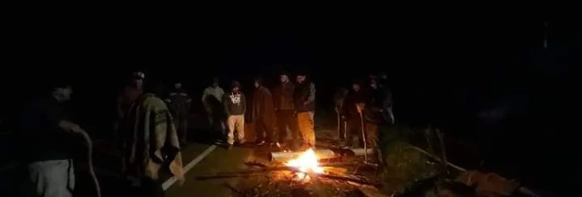 Comunidades mapuche y organizaciones sociales realizan control sanitario en Tirúa