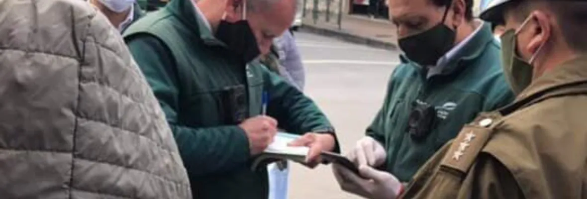 Insólito: Inspector municipal que asedia a hortaliceras en Temuco es un carabinero dado de baja por torturas