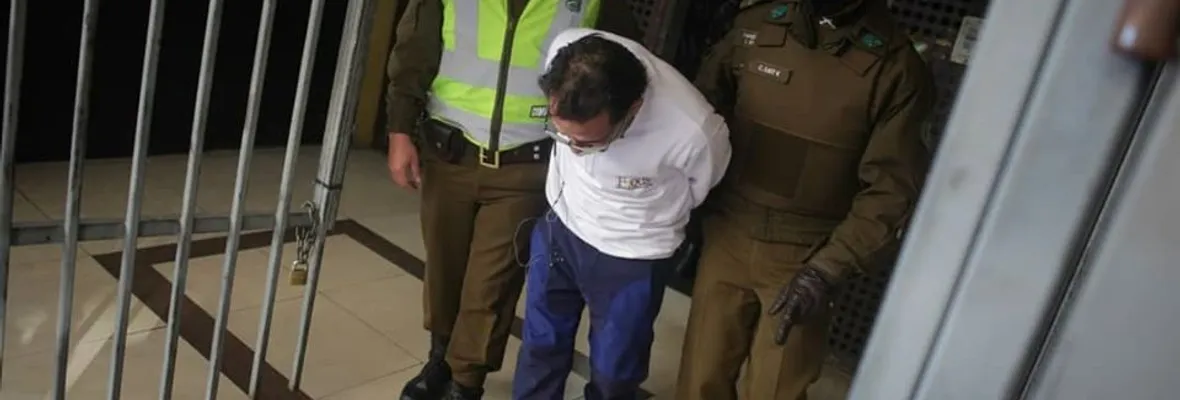 Hombre que gritó en la calle contra presidente de los empresarios, Juan Sutil, fue detenido por Carabineros