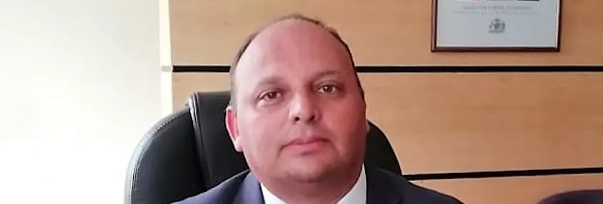 Intendente Giacaman pide salida de director provincial de Educación y asesor de la gobernación provincial tras ser soprendidos violando toque de queda y manejando en estado de ebriedad