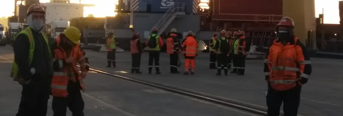 Seremi de Salud permitió atracar a buque con tripulante COVID-19, exponiendo a unos 30 trabajadores en puerto San Vicente