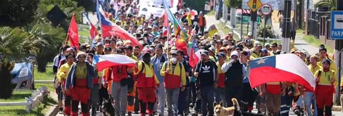 Trabajadores/as forestales exigen mejoras laborales ante intendente y empresa Arauco