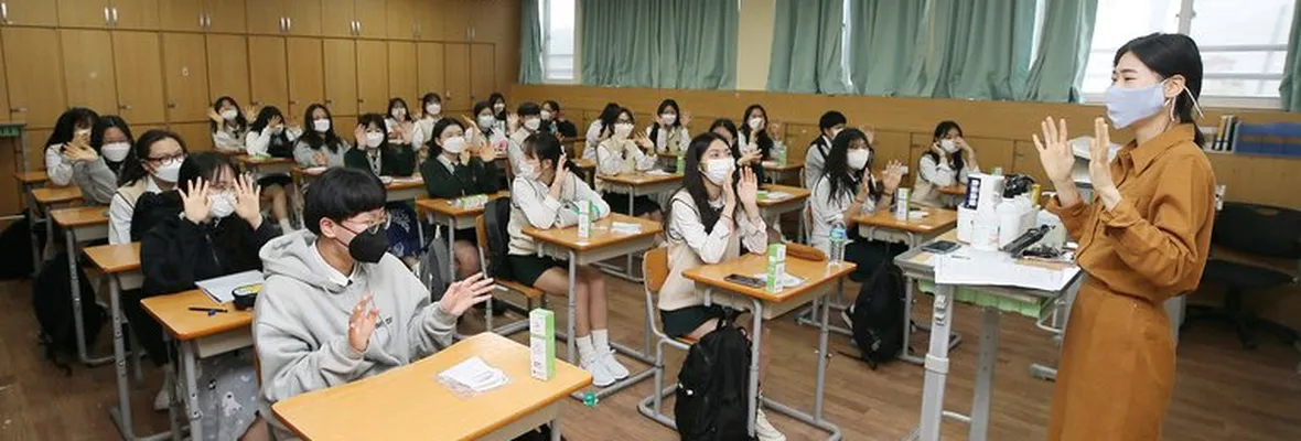 Corea del Sur suspende clases presenciales en escuelas de Seúl por rebrote de la Covid