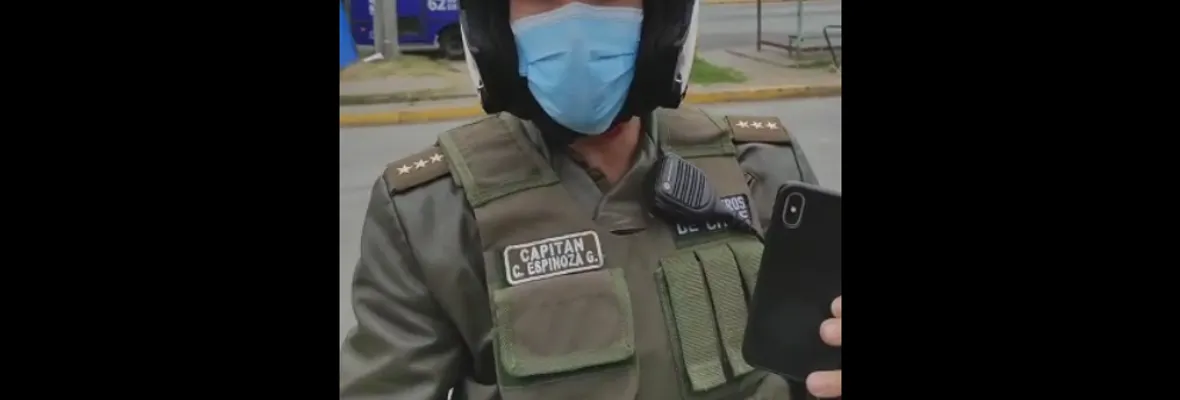 Carabineros detiene ilegalmente a reportero de Resumen por cubrir denuncia de violación de DDHH