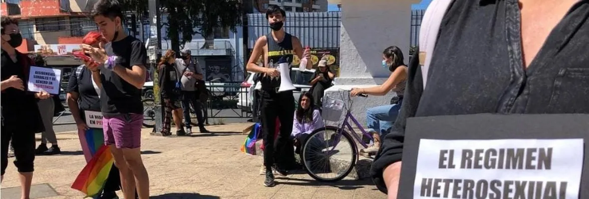 Brutal golpiza y amenaza con arma: Denuncian ataque a pareja gay en Quilicura