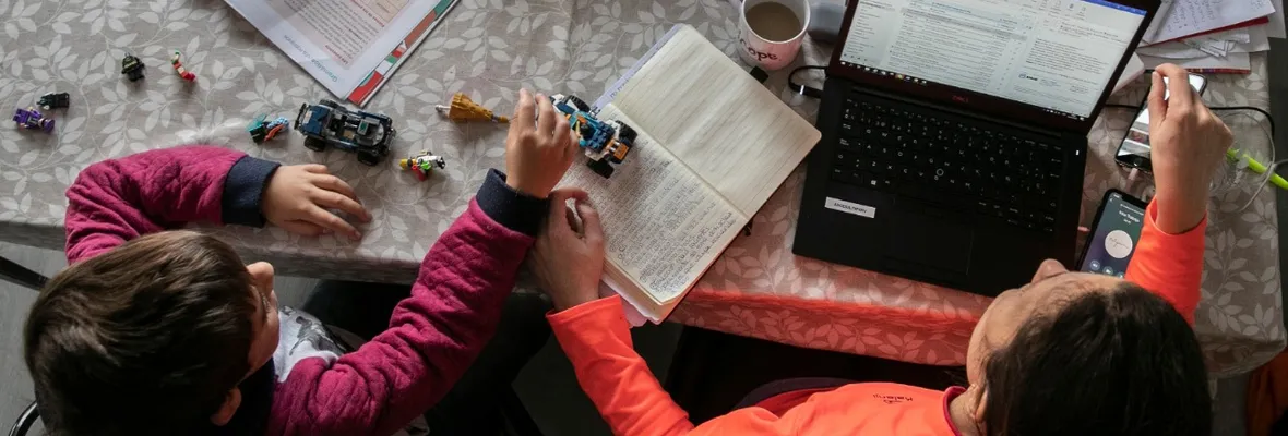 Pobreza de tiempo y desigualdad: Mujeres llegan a dedicar 41 de horas semanales a trabajos no remunerados mientras hombres solo 18
