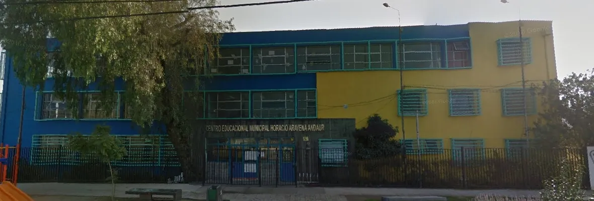 Despidos injustificados, problemas de gestión y malos tratos: Profesoras/es del Liceo Horacio Aravena Andaur mantienen movilización