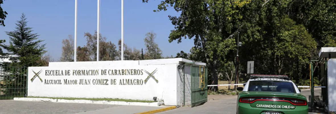 Carabinero detenido por organizar fiesta clandestina resultó ser subdirector de la Escuela de Formación de la institución