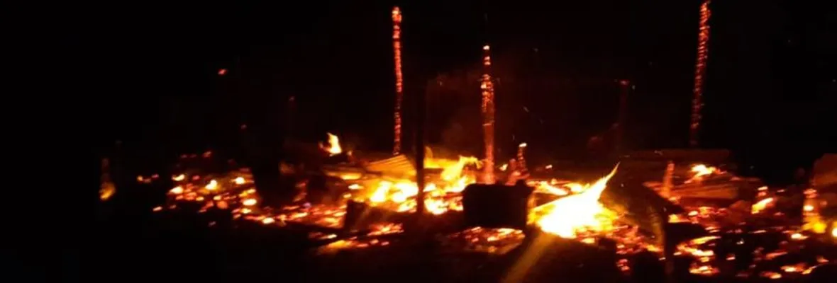 Desconocidos quemaron casa de machi en comunidad mapuche de Río Negro, Argentina