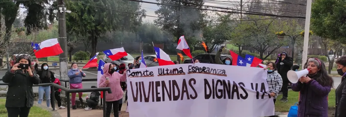 Ante tardanza de instituciones: Comité Última Esperanza busca cerrar trato con ministro de Vivienda para solución habitacional