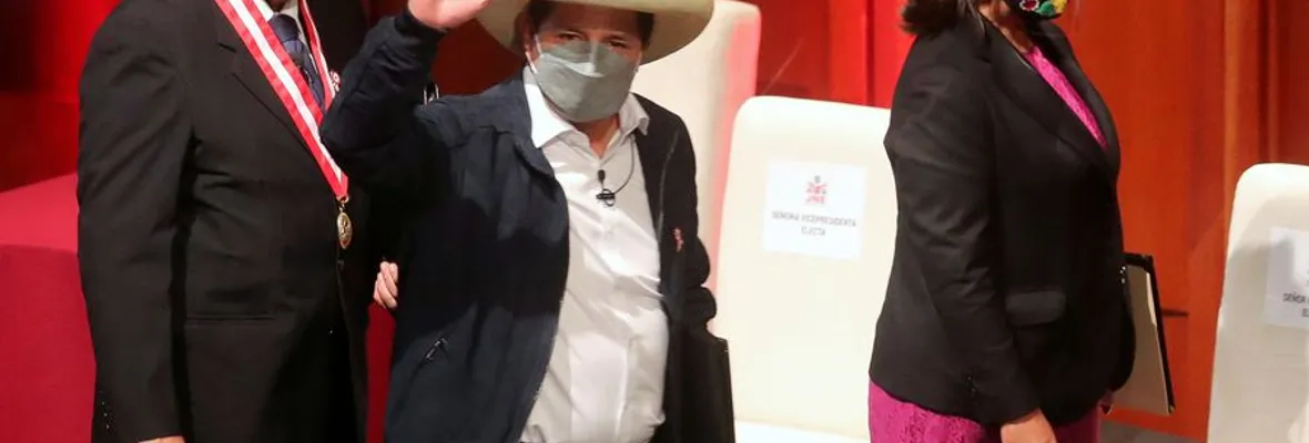 Pedro Castillo asumió como presidente de Perú