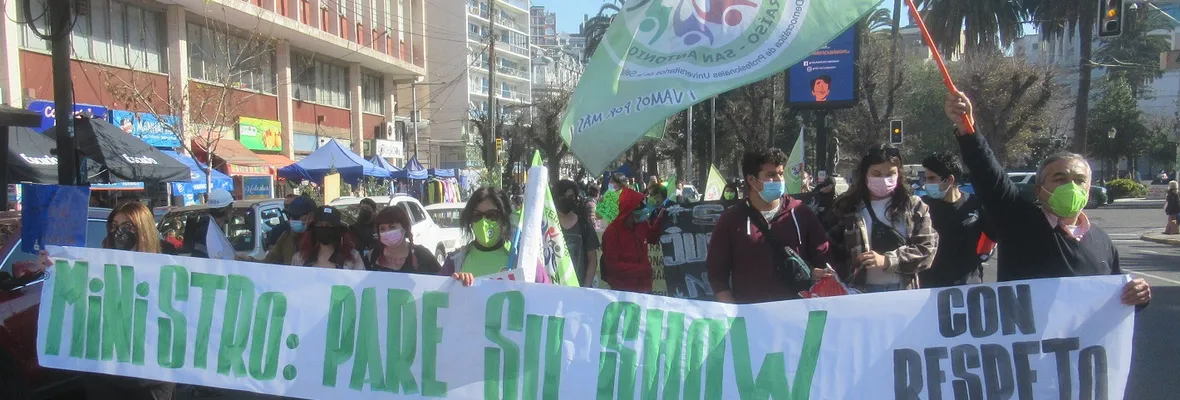 Trabajadoras y trabajadores de la salud interpelaron en las calles de Valparaíso al ministro de Salud