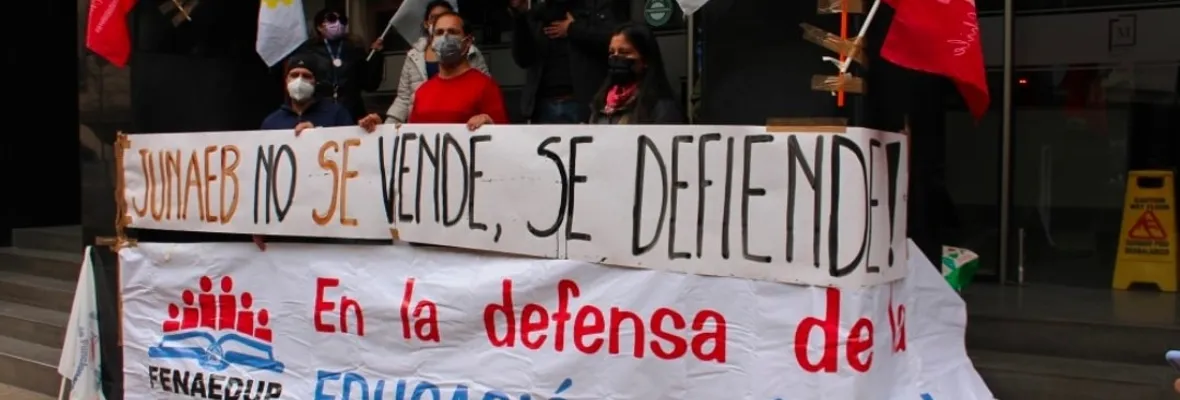 Funcionarias/os de Junaeb denunciaron malas prácticas del organismo ante el Congreso
