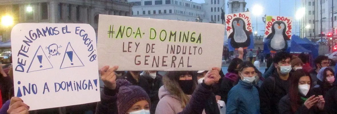 Marcha contra la aprobación del proyecto minero y portuario de Dominga recorrió Valparaíso