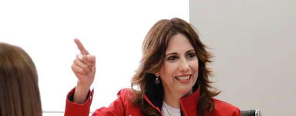 Contraloría acreditó que exsubsecretaria de Bienes Nacionales ofrecía tierras a cambio de firmas para partido Nueva Clase Media