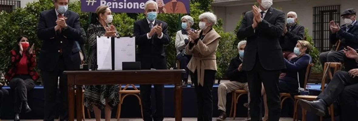 La burla como iniciativa del gobierno: Piñera ingresó proyecto que aumentaría en menos de $1.000 la Pensión Básica Solidaria a mayores de 75 años