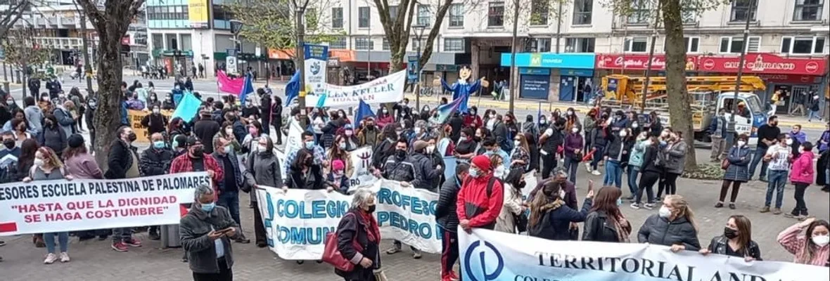 Profesoras/es marcharon en Concepción contra veto presidencial a mejoras laborales