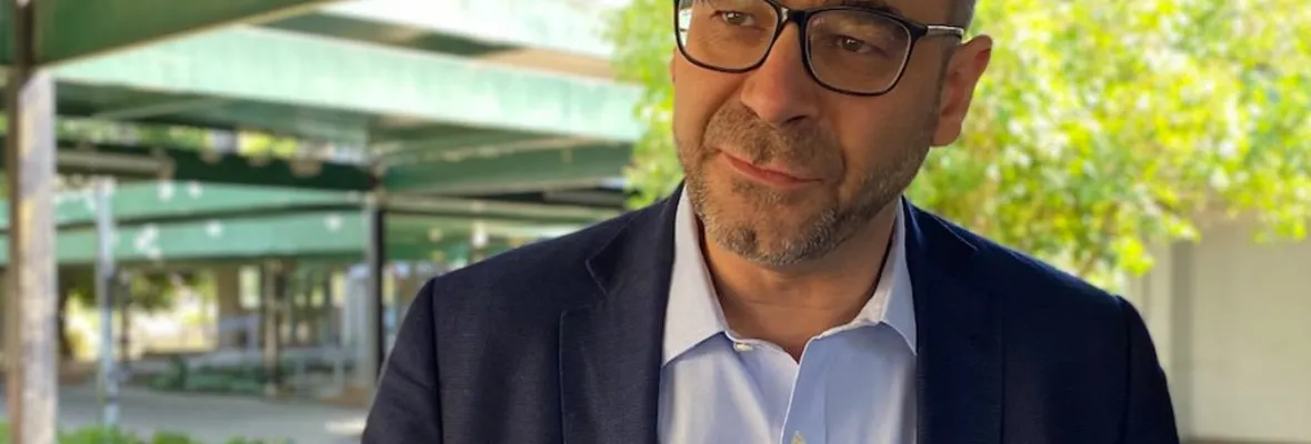 Hija de Fernando Atria figura como asesora en la Convención
