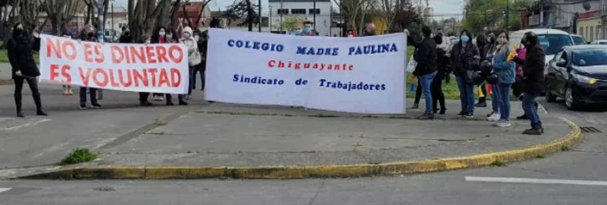 Finaliza huelga de colegio Madre Paulina con el compromiso de no seguir desvinculando docentes