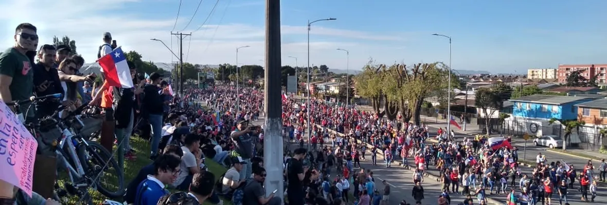 Los barrios y pueblos: Territorios a través del Estallido