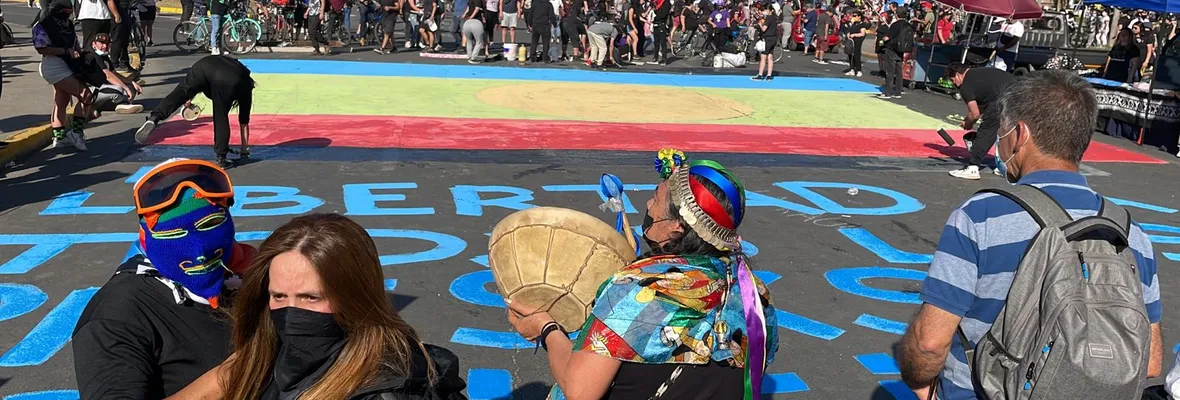 Así se vive la segunda conmemoración de la revuelta popular en Chile