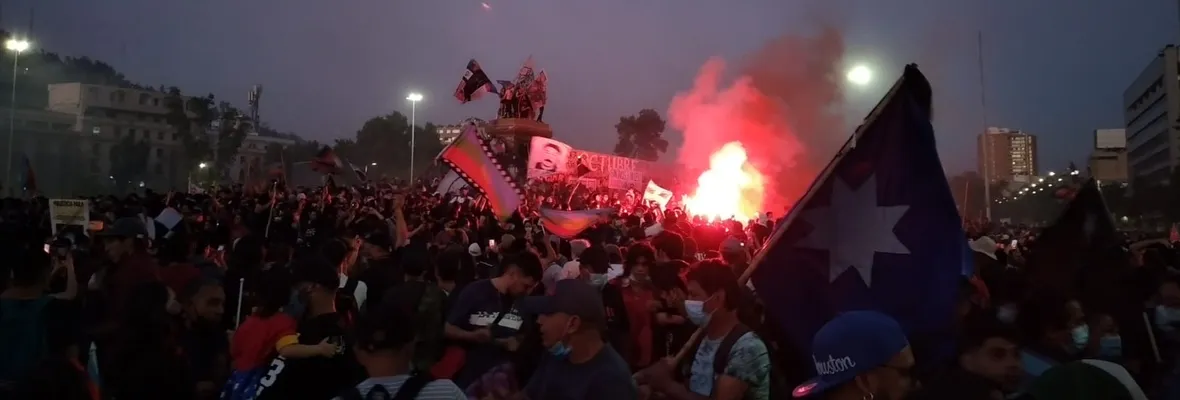 El pueblo de vuelta en las calles: Masivas protestas marcaron aniversario del Estallido