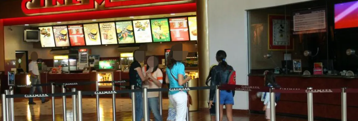 Segundo brote de Covid en Mall de Trébol en una semana: 3 casos positivos y 31 contactos estrechos en Cinemark