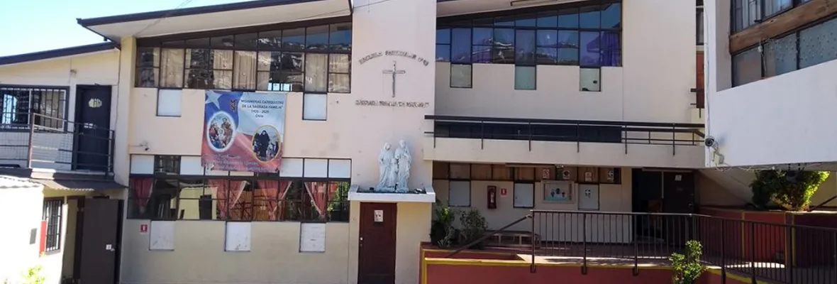 Trabajadoras/es de escuela Sagrada Familia de Nazareth de Valparaíso finalizan huelga alcanzando bonificaciones para asistentes y equipo de integración de educación
