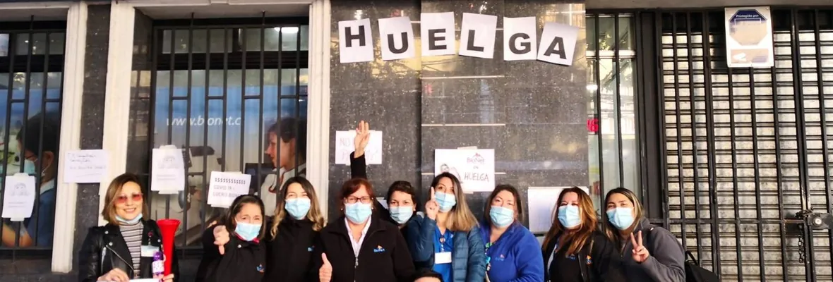 Sindicato de laboratorio BioNet inició huelga nacional tras cuatro años sin reajuste salarial