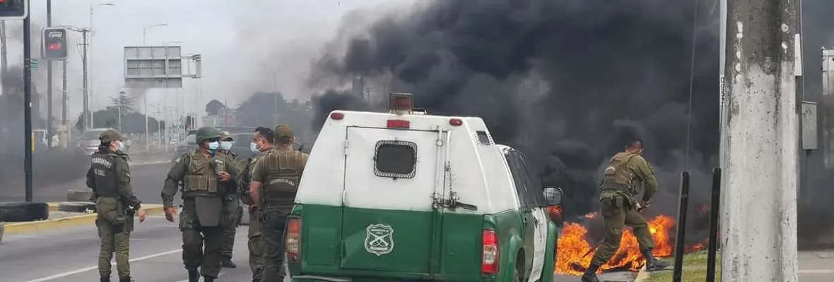 Carabineros detuvo a familiares de Manuel Rebolledo mientras protestaban contra la sentencia que dejó en libertad al asesino