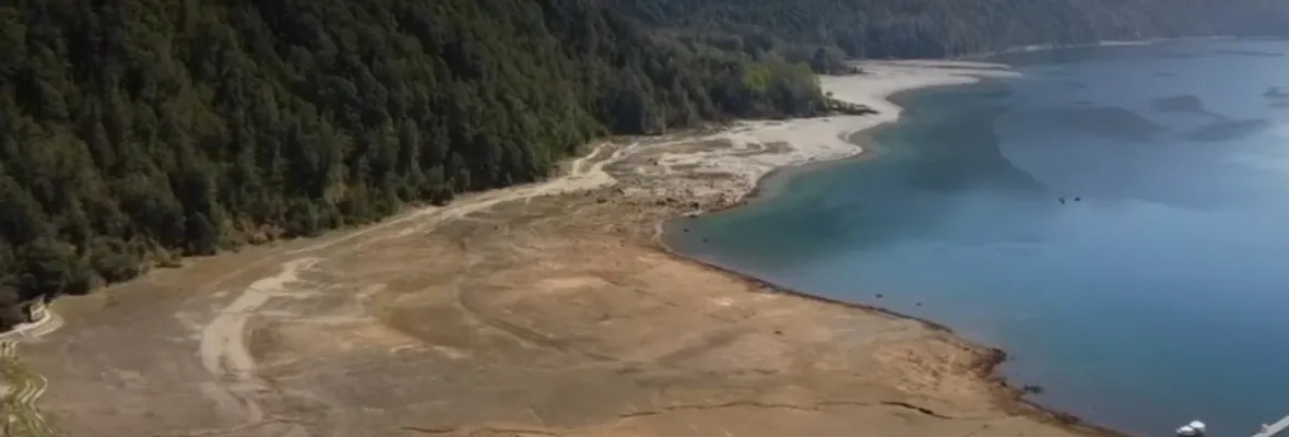Ofician a la DGA demoler dique instalado en río Trafampulli que provocó sequía del Lago Caburgua