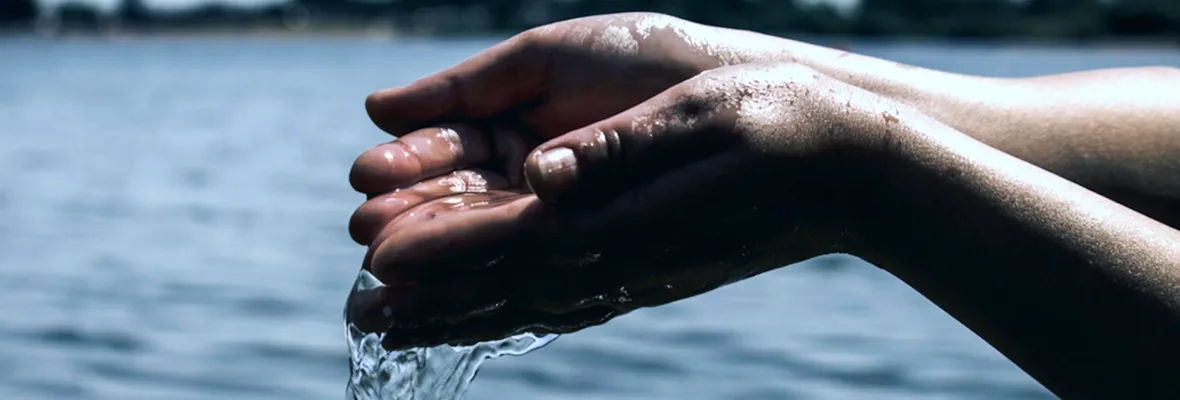 Iniciativa popular de norma "Por el Agua, los Derechos de la Naturaleza y los Glaciares" consiguió las 15 mil firmas necesarias para discutirse en la Convención