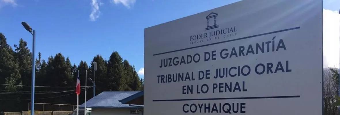 Juez se inhabilitó en caso de jueza que filtró información a familiar narcotraficante en Coyhaique