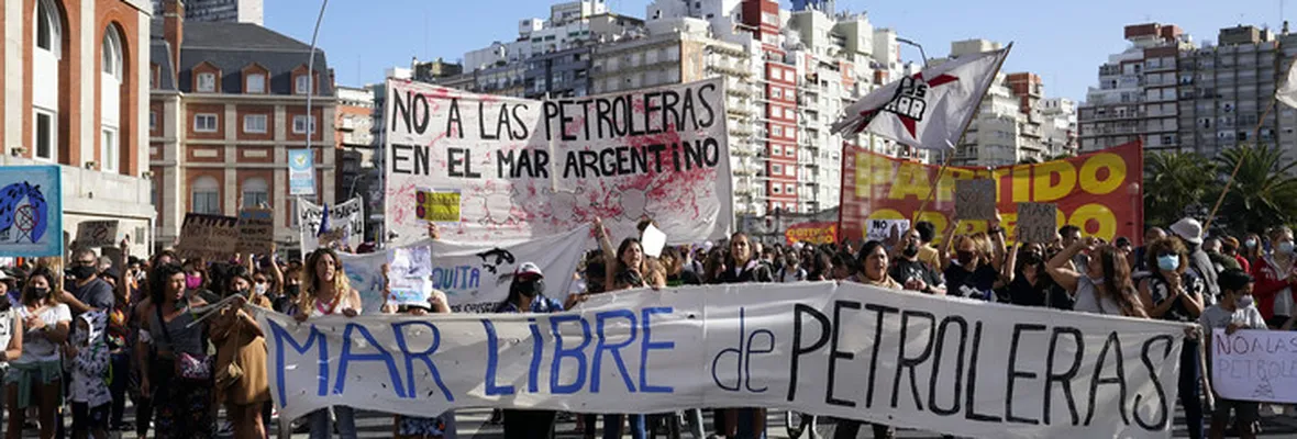 Transnacionales petroleras amenazan ecosistemas con proyectos de exploración marítima en Argentina