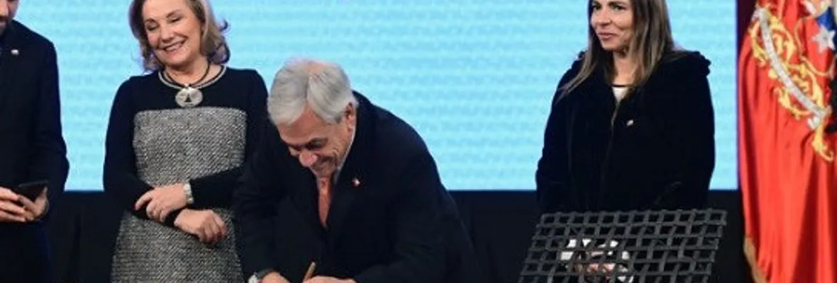 Se va y no cumplió: las deudas pendientes de Piñera con las mujeres