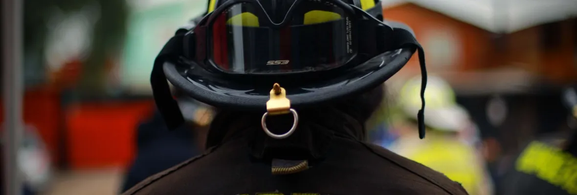 A siete meses aún no hay respuestas: Un 46% de voluntarias de bomberos declara haber sido víctima de violación o abuso dentro de compañías