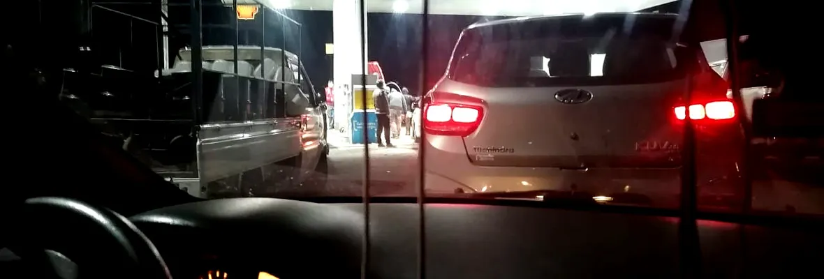 Dueños de camiones y gerentes de ENAP ponen al país patas arriba ante la levedad del Gobierno