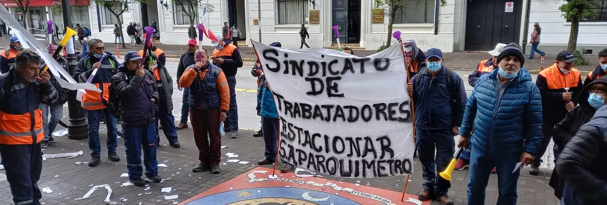 Tras huelga y constantes protestas recaudadores/as de parquímetros de Concepción consiguen reajuste salarial, bonificaciones y día administrativo