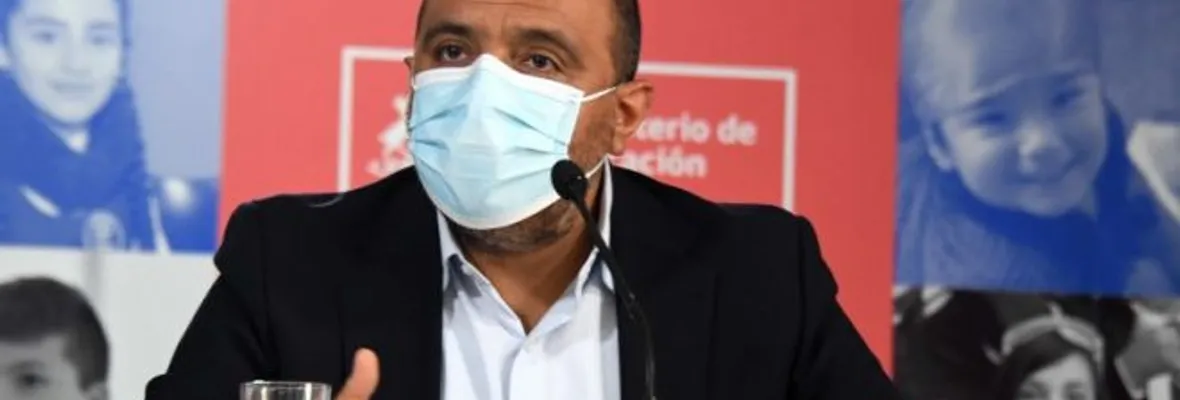 Ministro de Educación profundiza la desprofesionalización de docentes, imponiéndoles realizar labores inespecíficas en escuelas