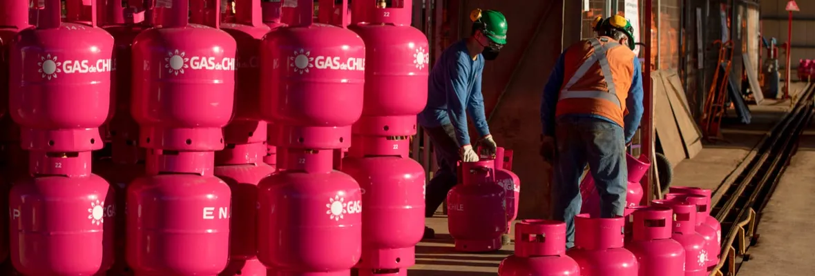 ENAP pone en marcha proyecto que permitirá comprar gas licuado menor precio a familias más pobres