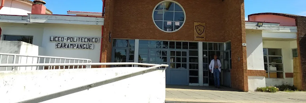 Estudiantes en paro en Carampangue, denuncian abandono de la municipalidad de Arauco y falta de transporte debido a demanda de proyecto MAPA