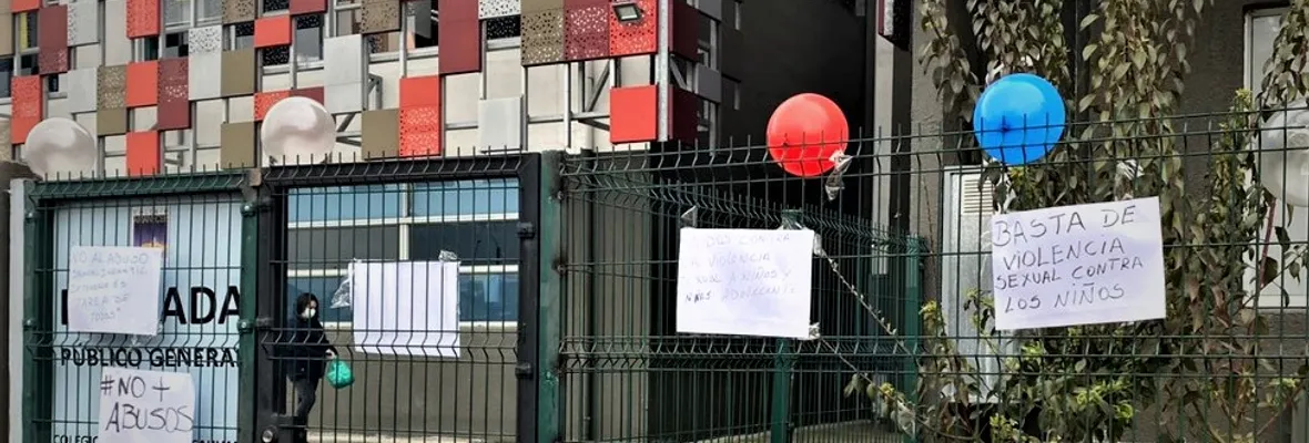 Criminalizando la protesta: Estudiantes de colegio Amanecer fueron expulsados tras manifestarse por denuncia de abuso sexual al interior del establecimiento