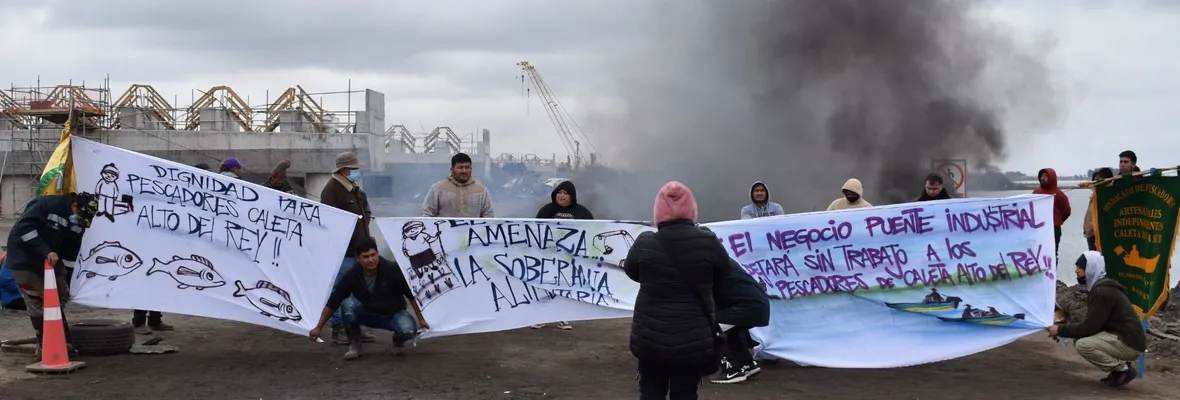 Pescadores artesanales de Boca Sur exigen compensación al MOP y a la Concesionaria Puente Industrial tras afectación a su fuente laboral